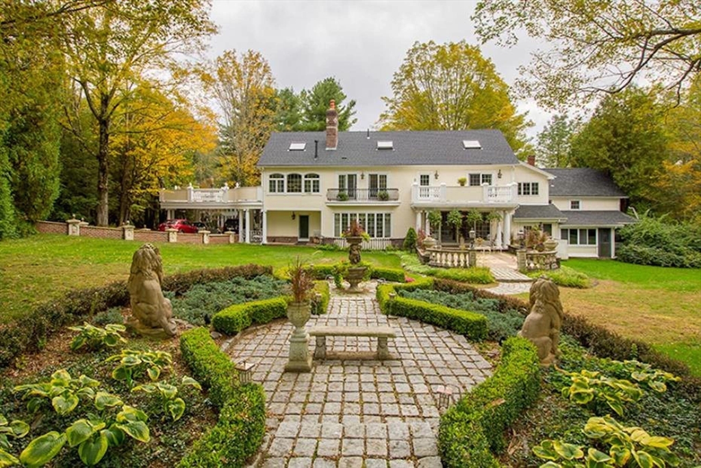 87 East Holland Road