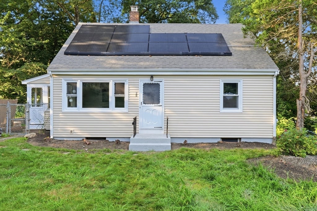 28 Mulberry Ln, Ashland, MA Photo #2
