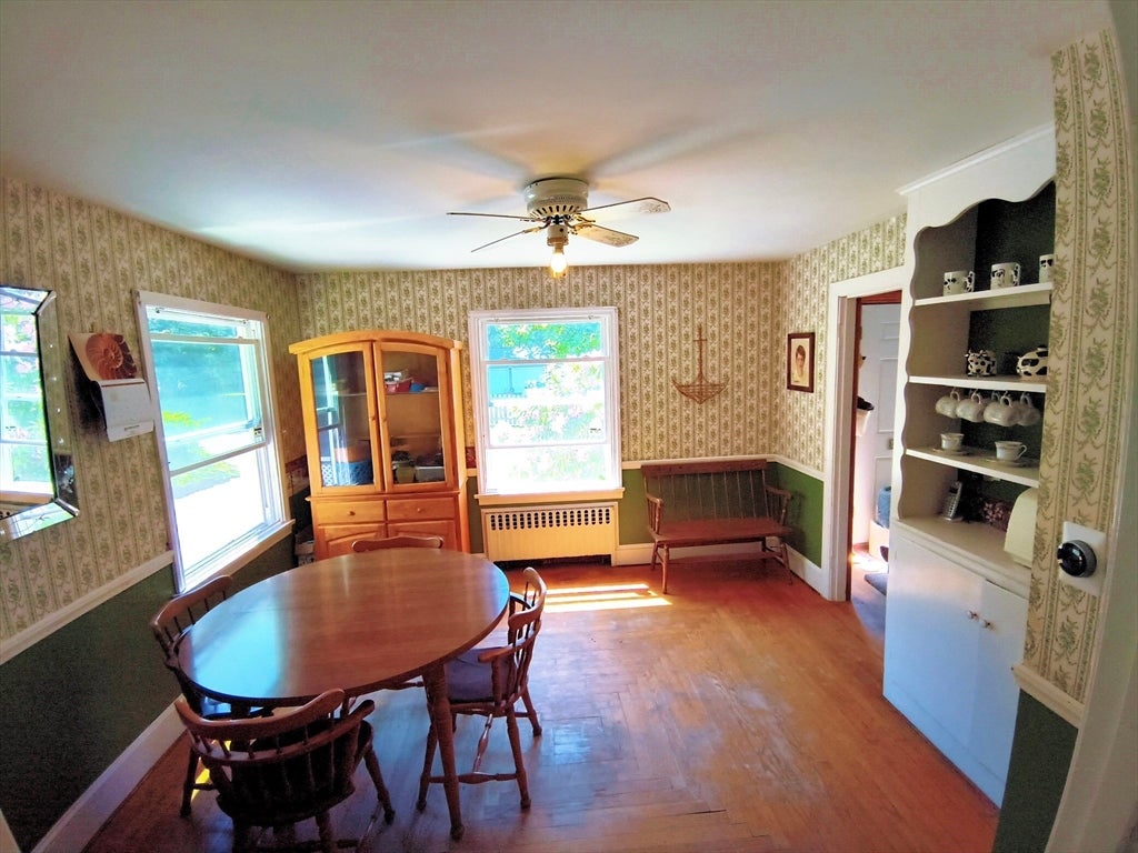 4 Pleasant St