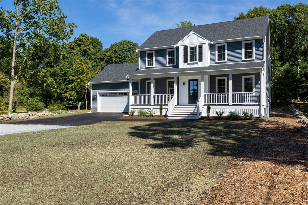 65 Great Neck Road