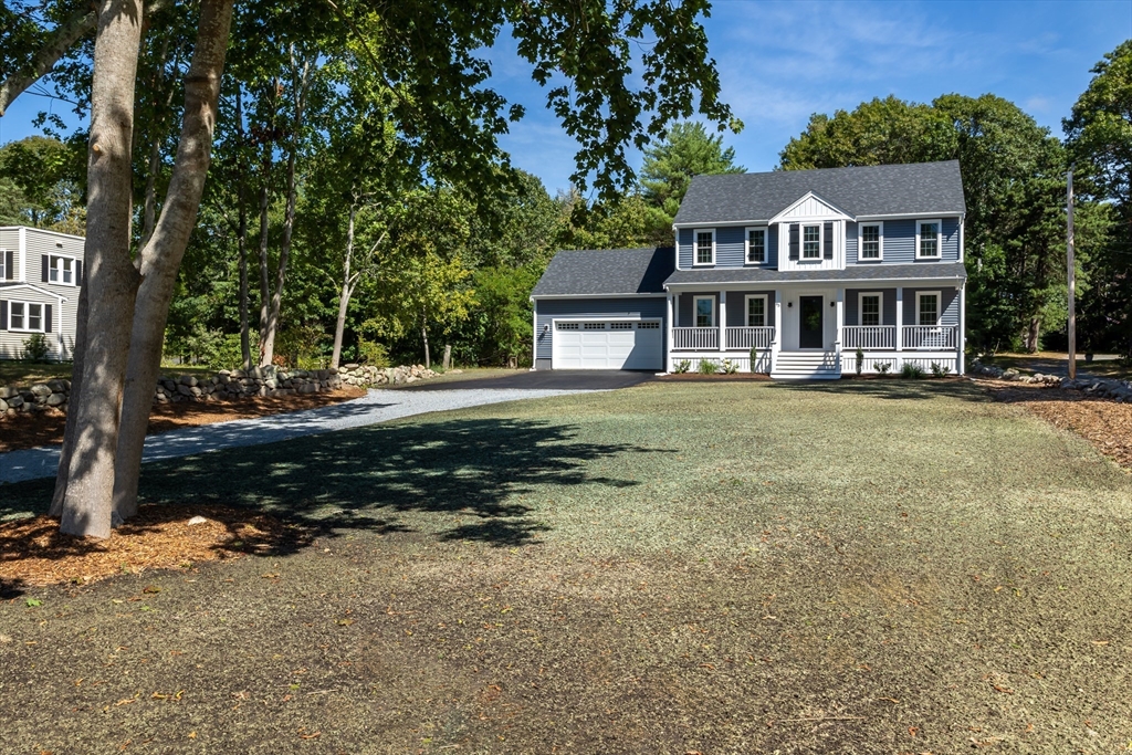 65 Great Neck Road