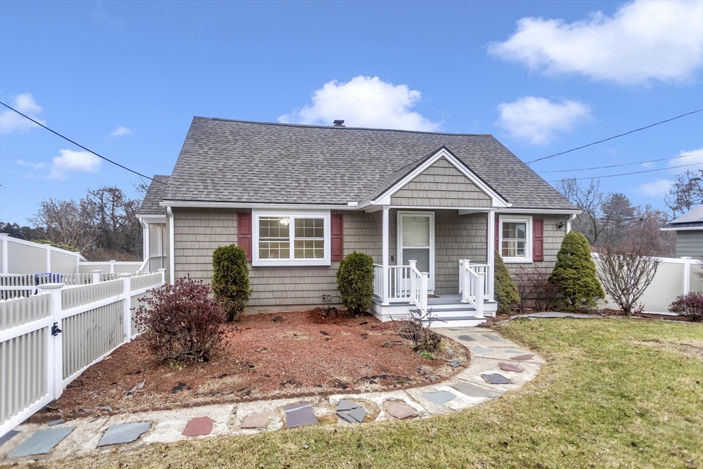192 Gardens Dr, Springfield, MA Photo #3