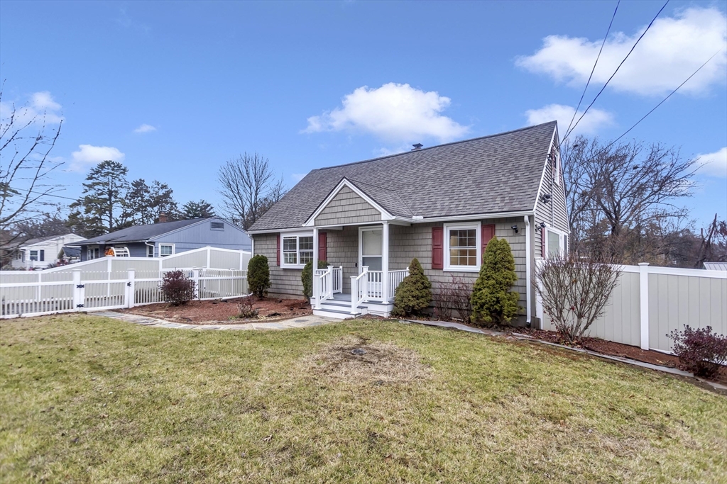 192 Gardens Dr, Springfield, MA Photo #1
