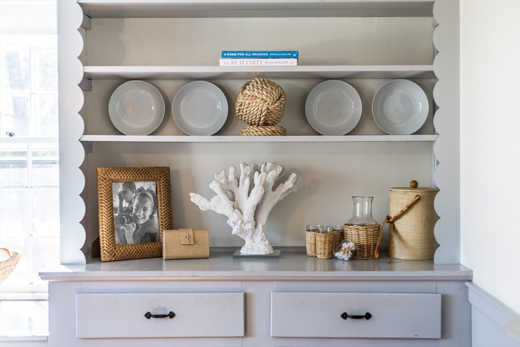 Harwich, Massachusetts 02671, United States, 4 Bedrooms Bedrooms, ,2 BathroomsBathrooms,Residential,Active,170610