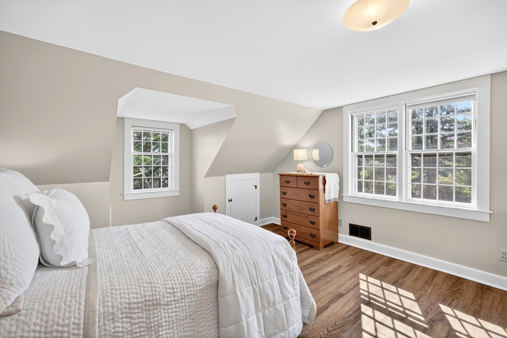 Harwich, Massachusetts 02671, United States, 4 Bedrooms Bedrooms, ,2 BathroomsBathrooms,Residential,Active,170610