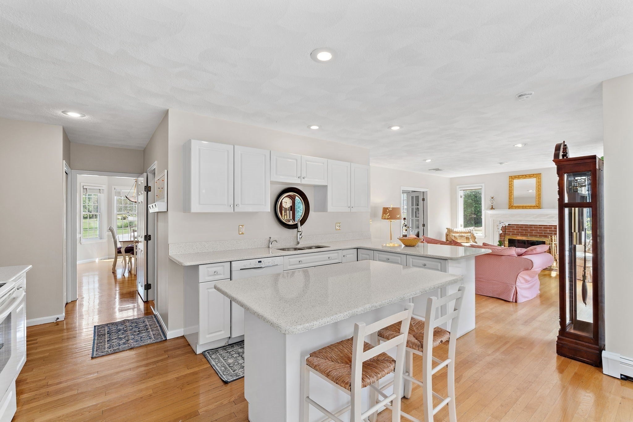 5 Buckskin Lane, Westford, MA, 5 Buckskin Lane, Westford, MA Photo #6