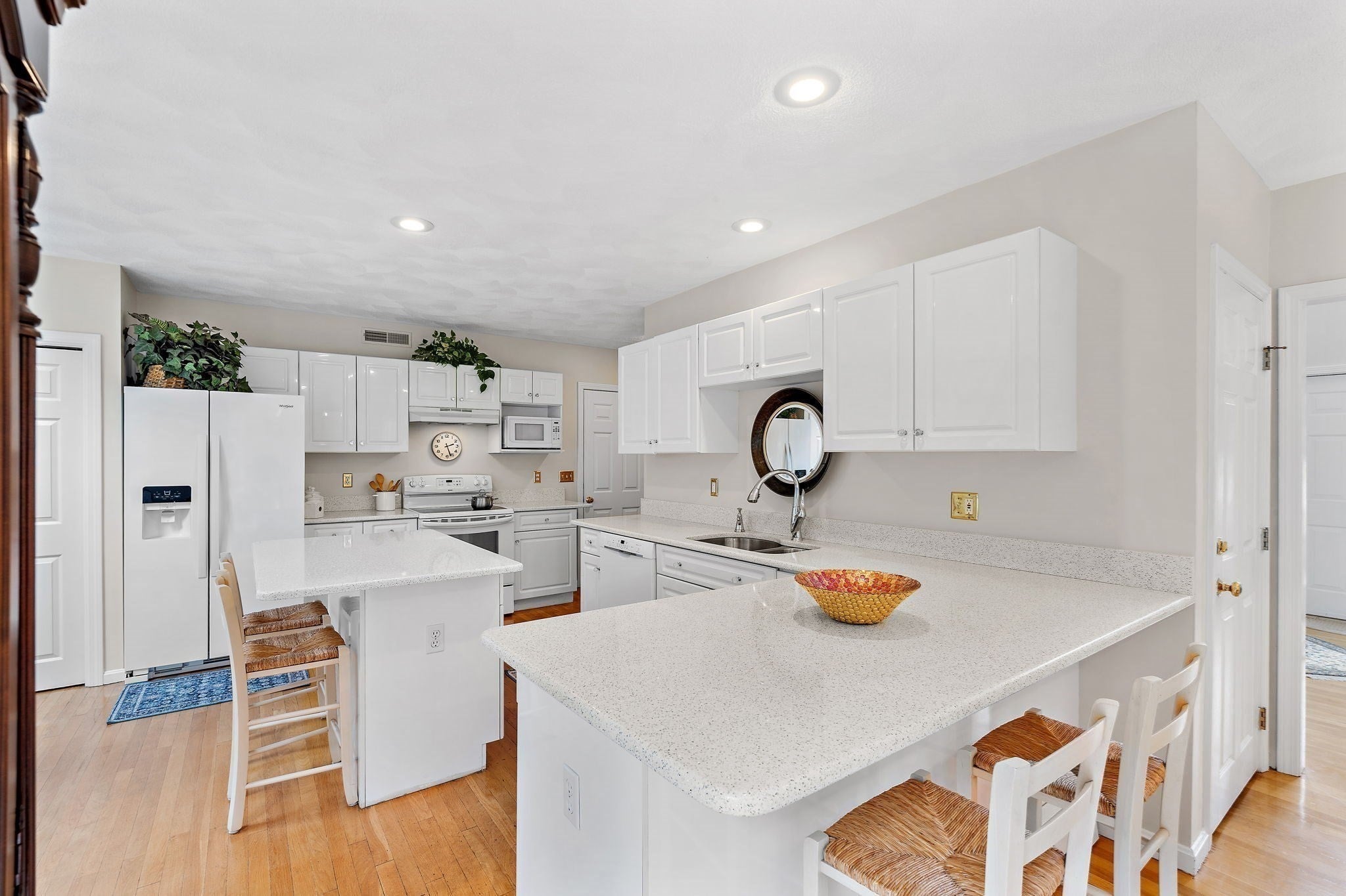 5 Buckskin Lane, Westford, MA, 5 Buckskin Lane, Westford, MA Photo #5