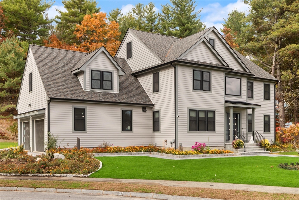 3 Blue Heron Dr