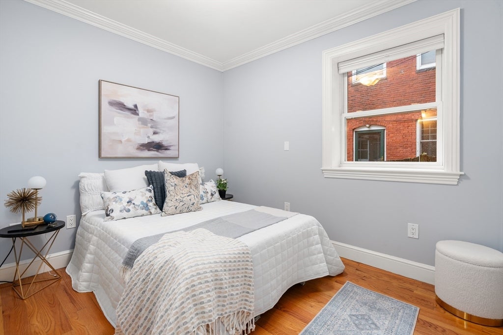 1724 Beacon St #1, Brookline, MA Photo #10