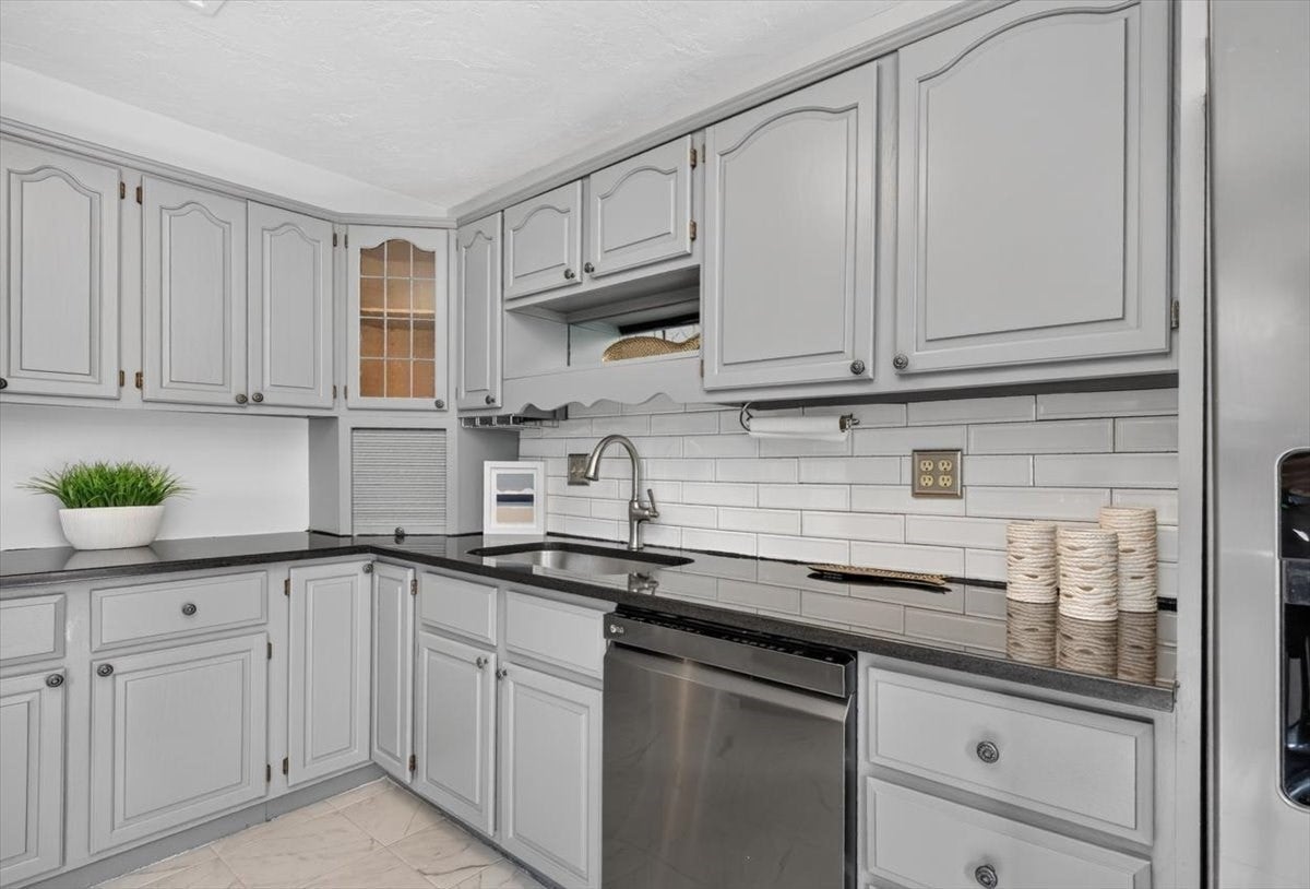 13 Daley Road, Hingham, MA, 13 Daley Road, Hingham, MA Photo #3