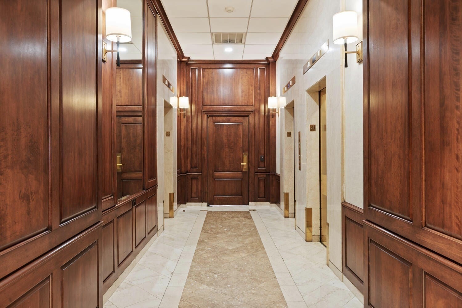 2 Hawthorne Place 5H