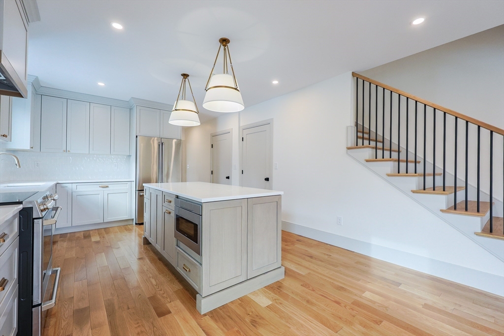 68 Rowe St
