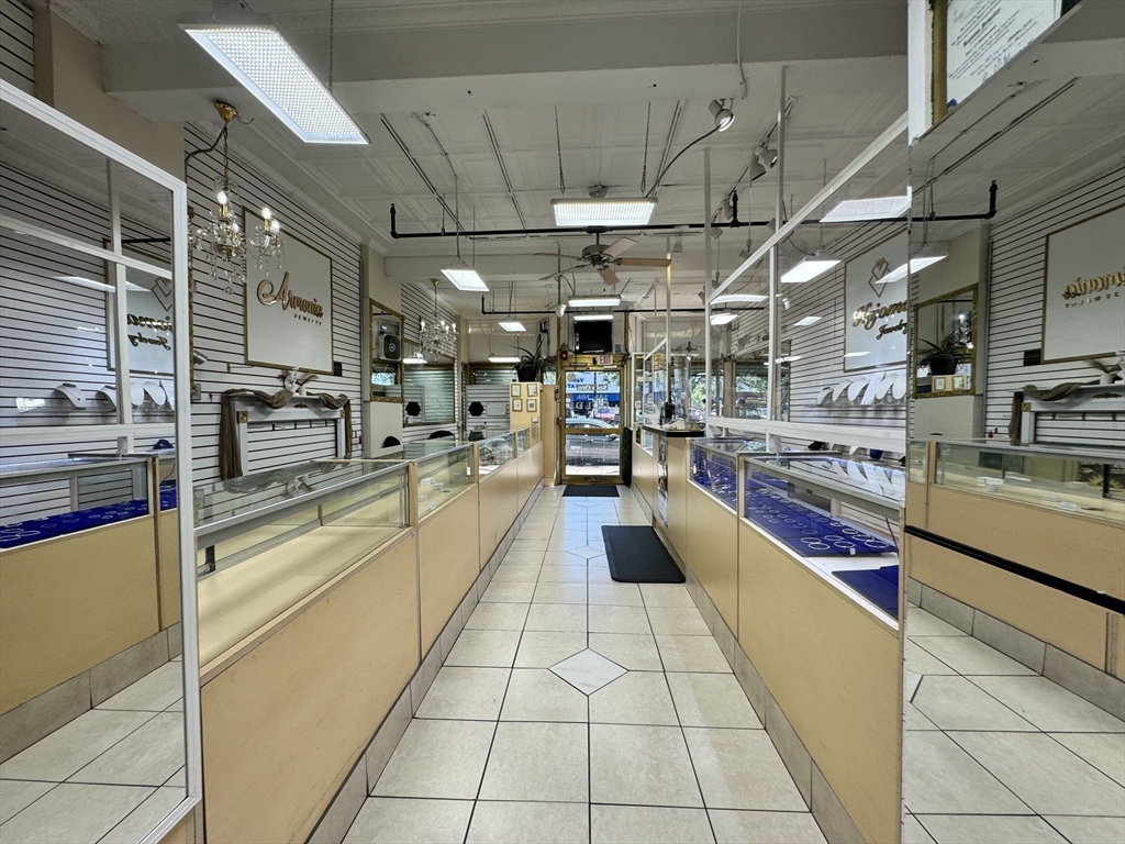 204 Broadway 204
