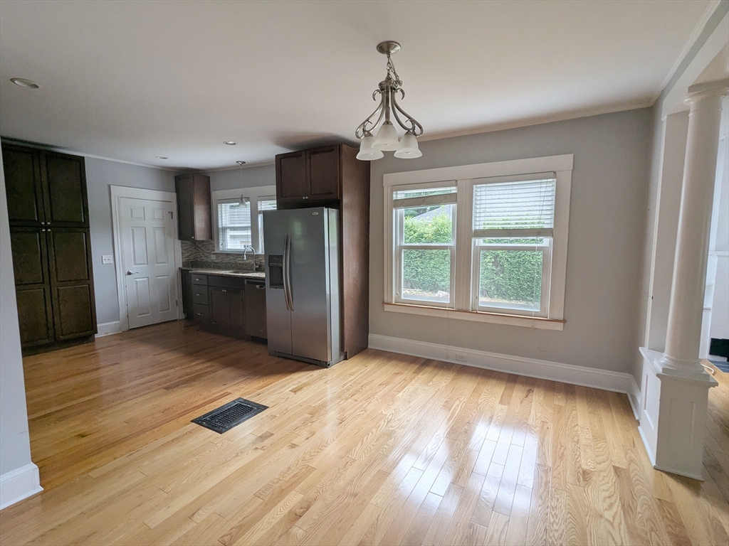 142 S Main St