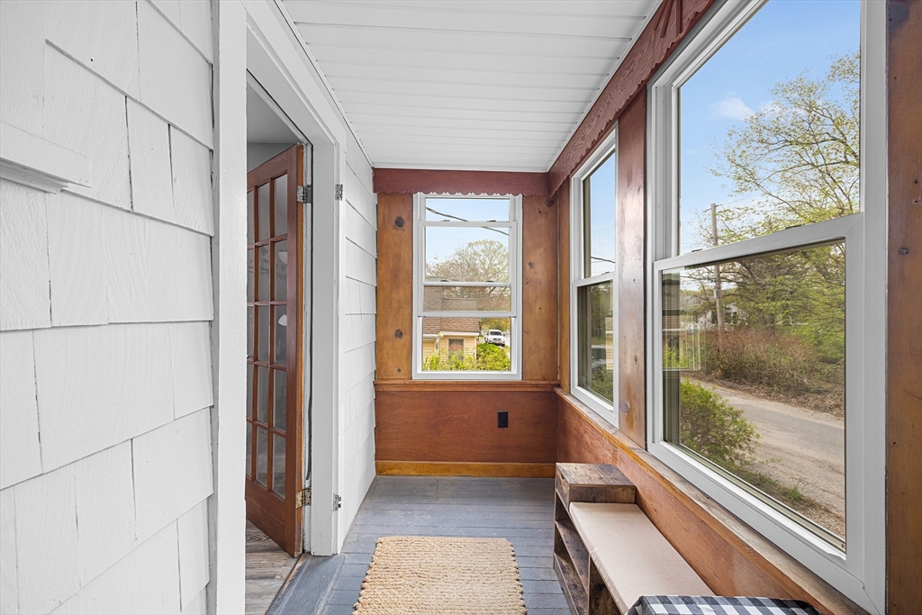 43 Belcourt Rd, Worcester, MA Photo #2