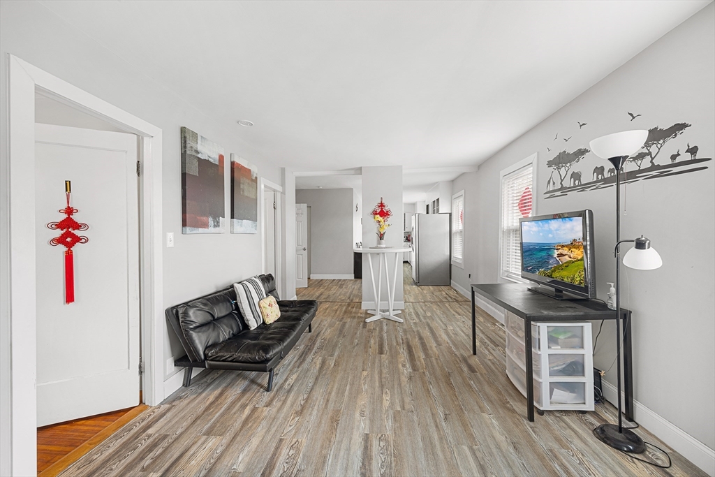 43 Belcourt Rd, Worcester, MA Photo #4