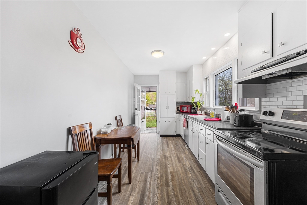 43 Belcourt Rd, Worcester, MA Photo #8