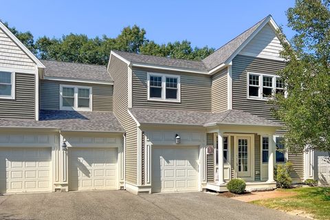 3 Lowell Dr 3 Hopkinton MA 01748