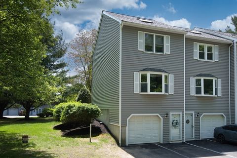 95 Tennis Plaza Rd 27 Dracut MA 01826