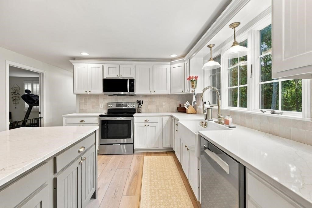 31 Village Dr, Sandwich, MA, 31 Village Dr, Sandwich, MA Photo #7
