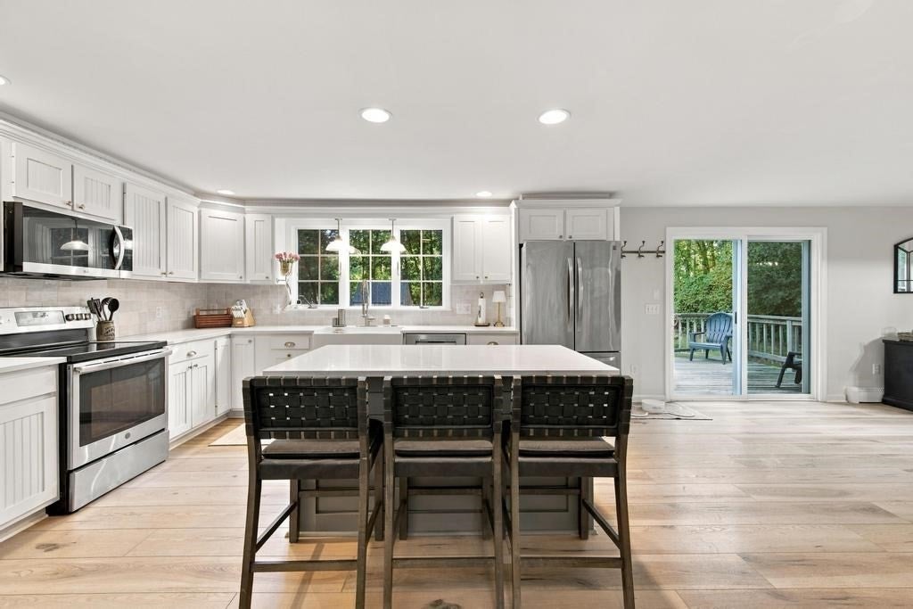 31 Village Dr, Sandwich, MA, 31 Village Dr, Sandwich, MA Photo #5