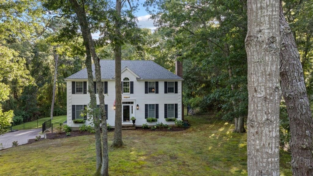 31 Village Dr, Sandwich, MA, 31 Village Dr, Sandwich, MA Photo #1