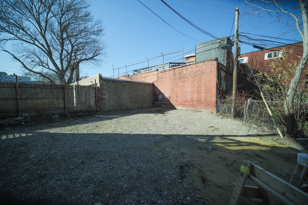 804-806 Saratoga ST #1, Boston, MA Photo #8