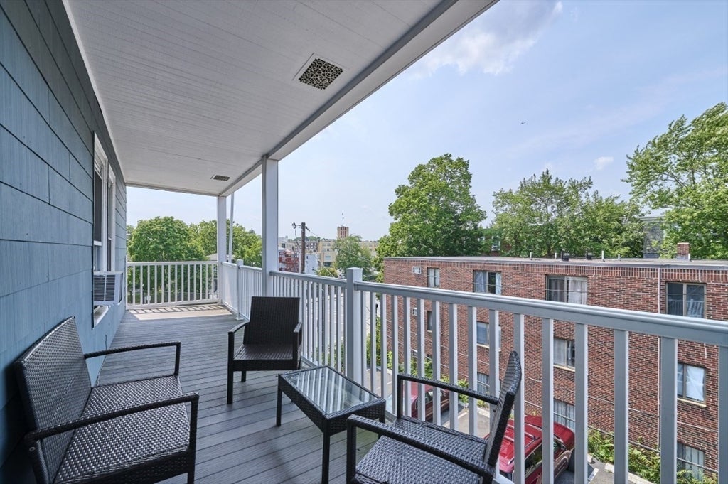 Click for 757 Somerville Ave #3, Somerville, MA slideshow Click for 757 Somerville Ave #3, Somerville, MA slideshow