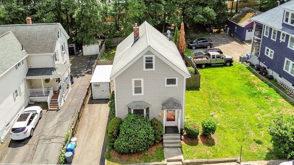 66 Guinan St
