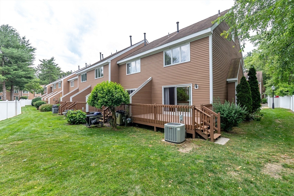 74 Steeplechase Ct 74