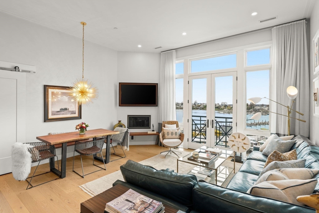 10 Shipyard Dr 511