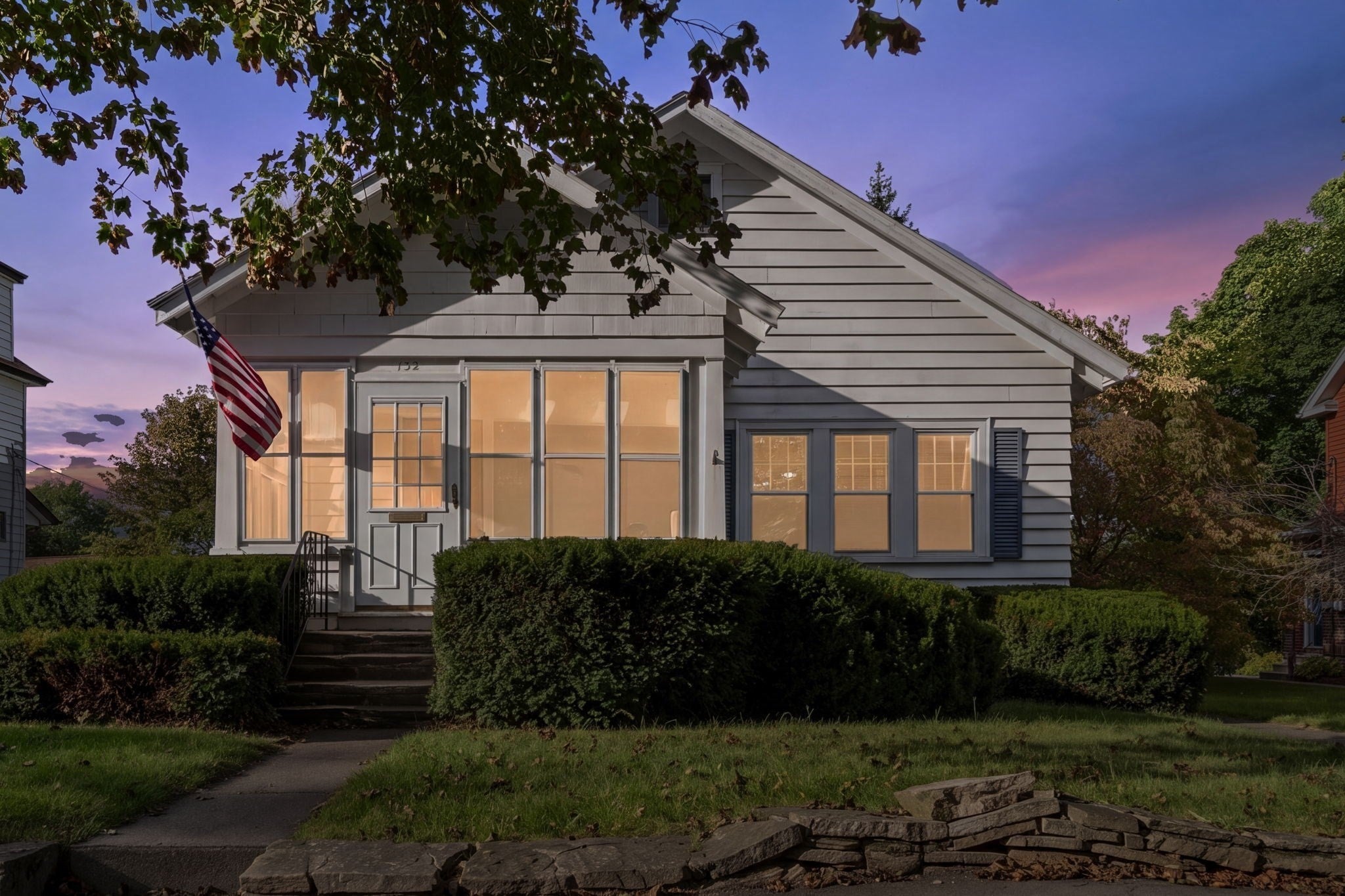 Photo of 132 May St, Worcester, MA