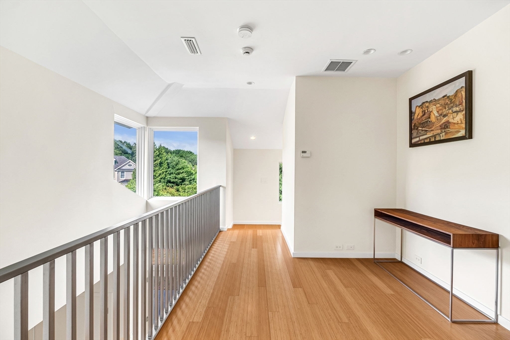 28 Kesseler Way, Newton, MA Photo #23