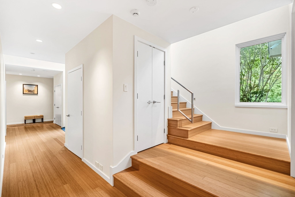28 Kesseler Way, Newton, MA Photo #13