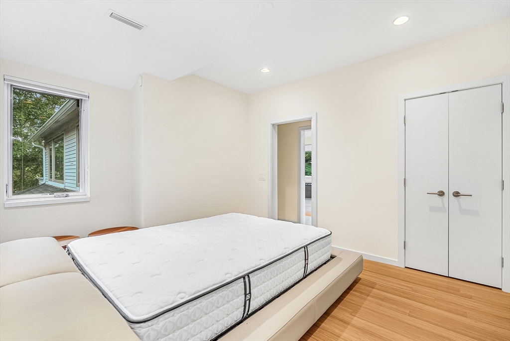28 Kesseler Way, Newton, MA Photo #22
