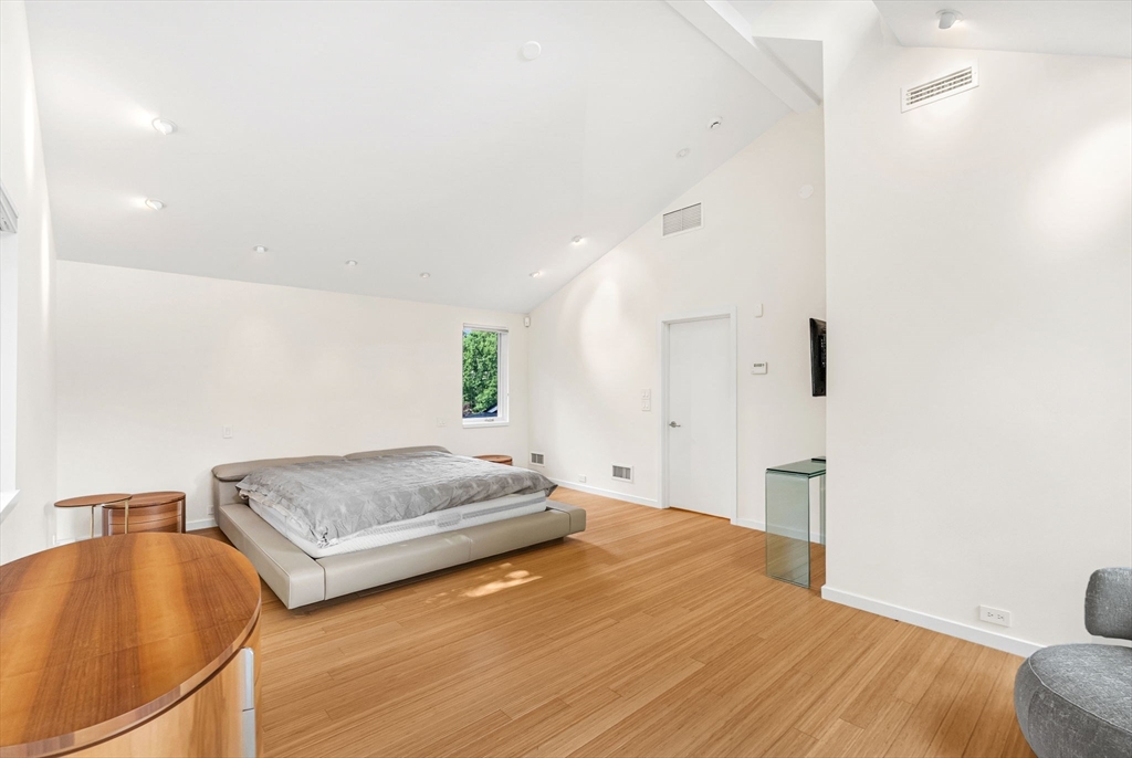 28 Kesseler Way, Newton, MA Photo #18