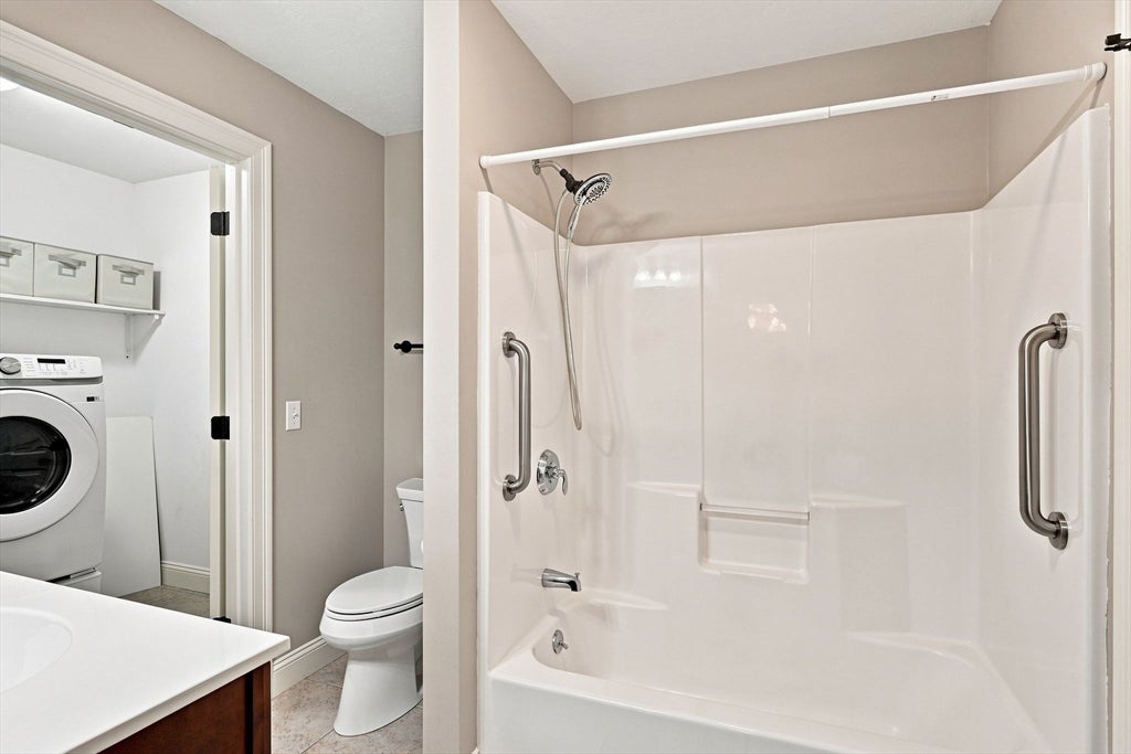 82 Beech Hill Road #82, West Springfield, MA Photo #30