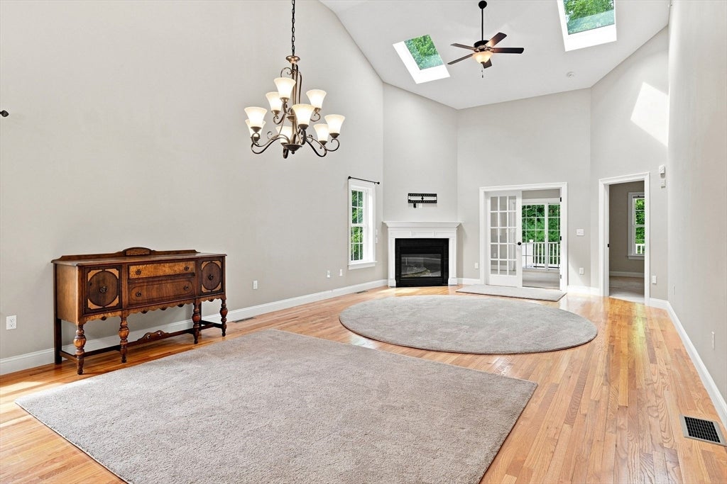 82 Beech Hill Road #82, West Springfield, MA Photo #8