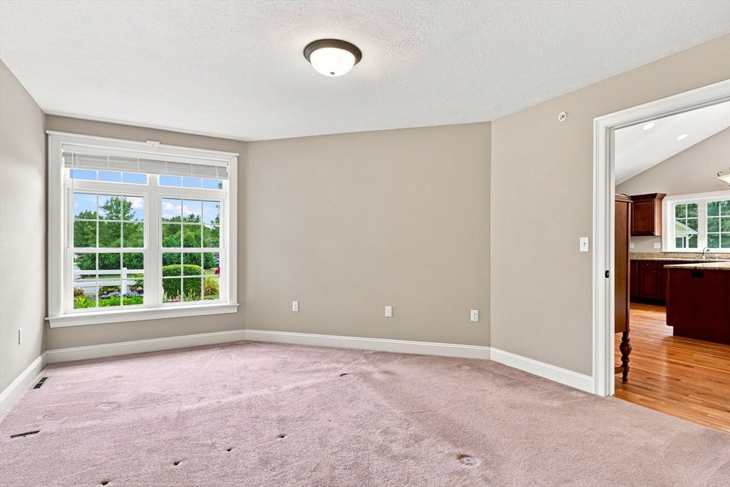 82 Beech Hill Road #82, West Springfield, MA Photo #27