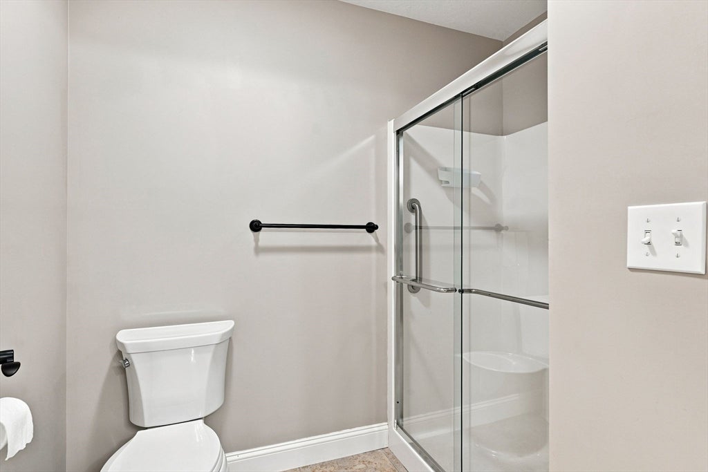 82 Beech Hill Road #82, West Springfield, MA Photo #23
