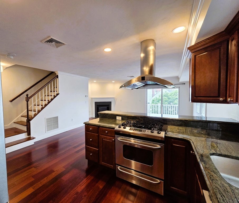 242 Bunker Hill St #1, Boston, MA Photo #3