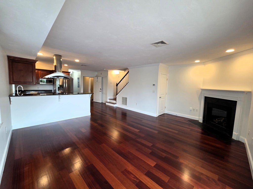 242 Bunker Hill St #1, Boston, MA Photo #2