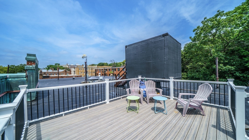 65 Strathmore Rd 42