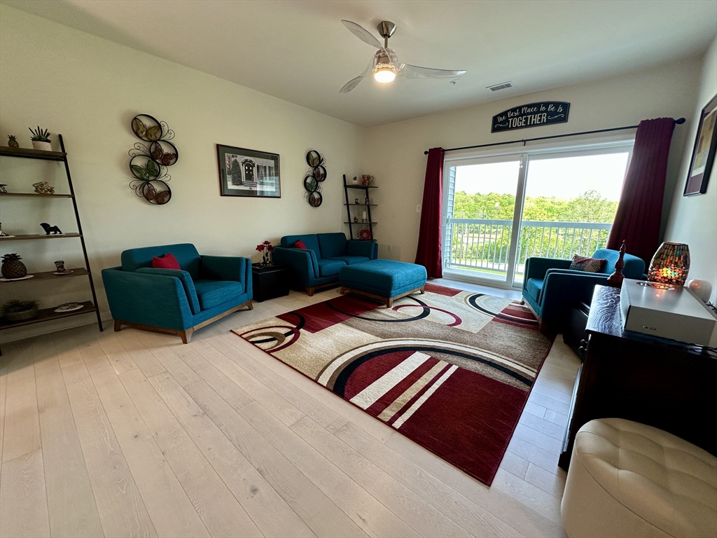 1108 Peters Farm Way 1108