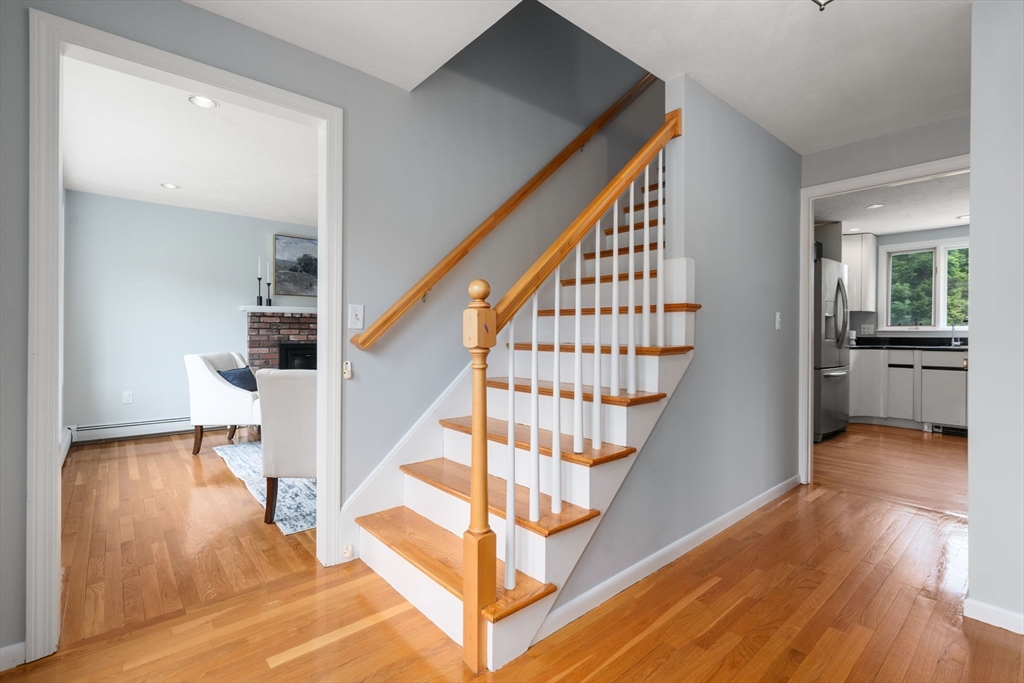 11 Foxhill Rd