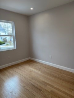 Wakefield, Massachusetts 01880, United States, 2 Bedrooms Bedrooms, ,1 BathroomBathrooms,Residential,Active,96872