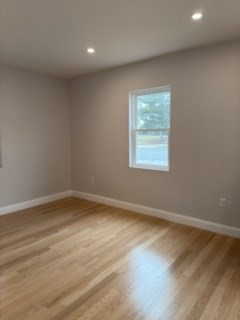 Wakefield, Massachusetts 01880, United States, 2 Bedrooms Bedrooms, ,1 BathroomBathrooms,Residential,Active,96872