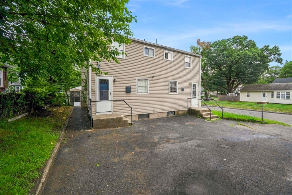 46-48 Fenwick St, Springfield, MA, 46-48 Fenwick St, Springfield, MA Photo #6