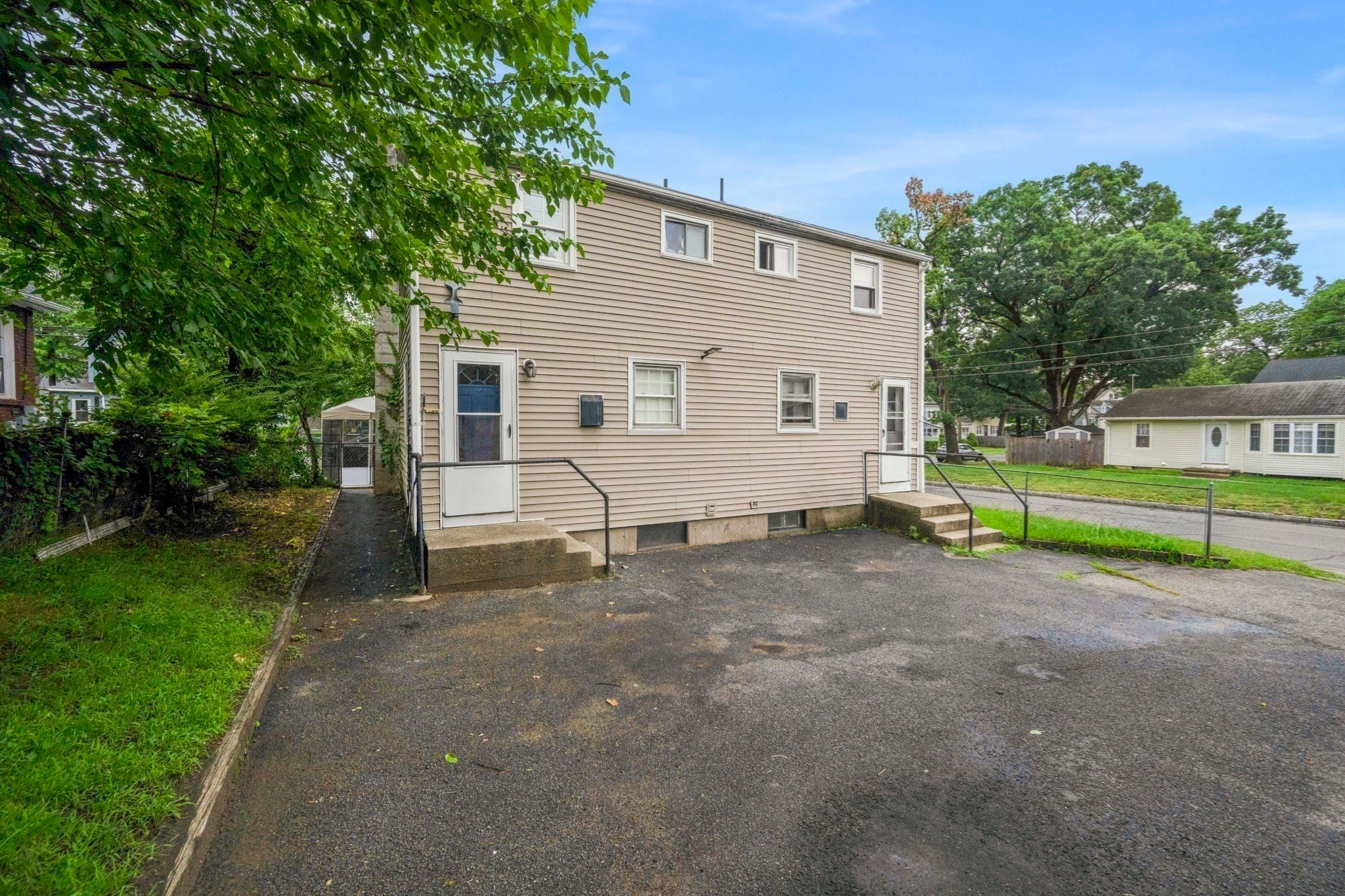 46-48 Fenwick St, Springfield, MA, 46-48 Fenwick St, Springfield, MA Photo #6
