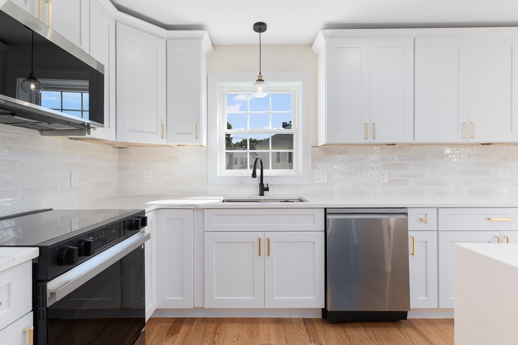 24 Oakland Ave 1